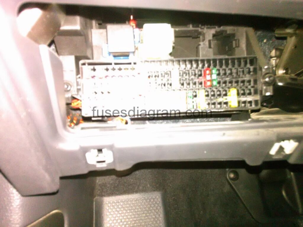 Trailer Wiring Fuse Slot F59 For Chevrolet Colorado from fusesdiagram.com
