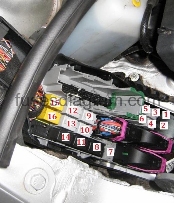 Fuse box Opel/Vauxhall Corsa C opel corsa fuse box location 