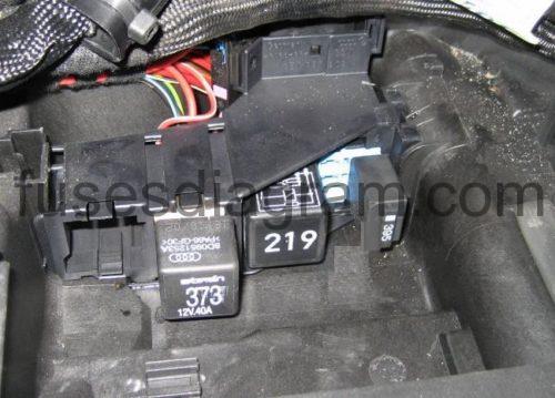 Fuse box Audi A4 (B6)