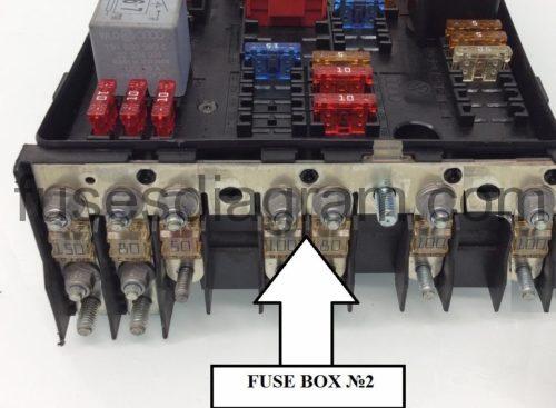 Fuse box Audi A3 8P ac pump wiring 